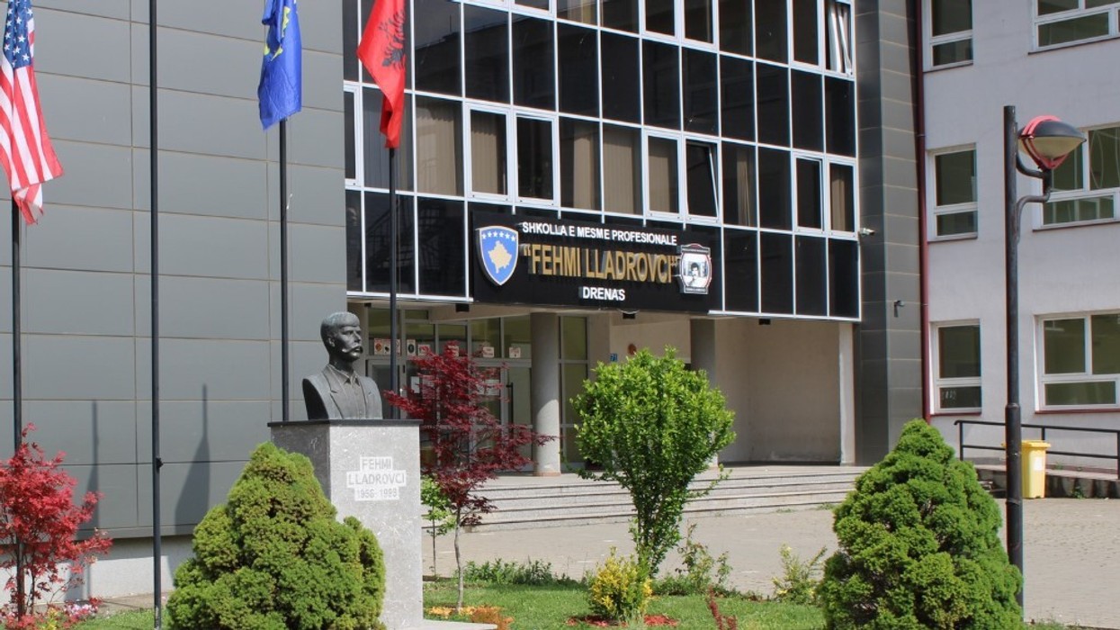 Shtyhet procesi mësimor edhe në Drenas