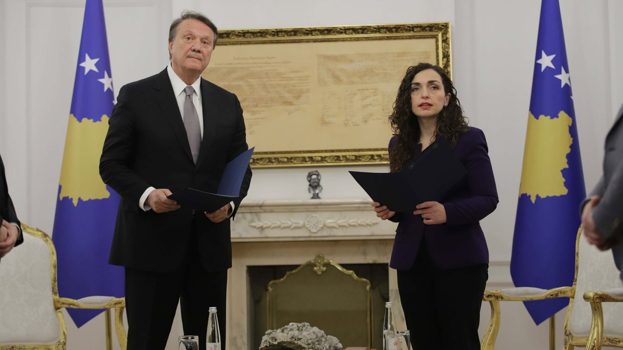 Hasan Arat nderohet me medalje presidenciale për kontributin në afirmimin ndërkombëtar të sportit të Kosovës