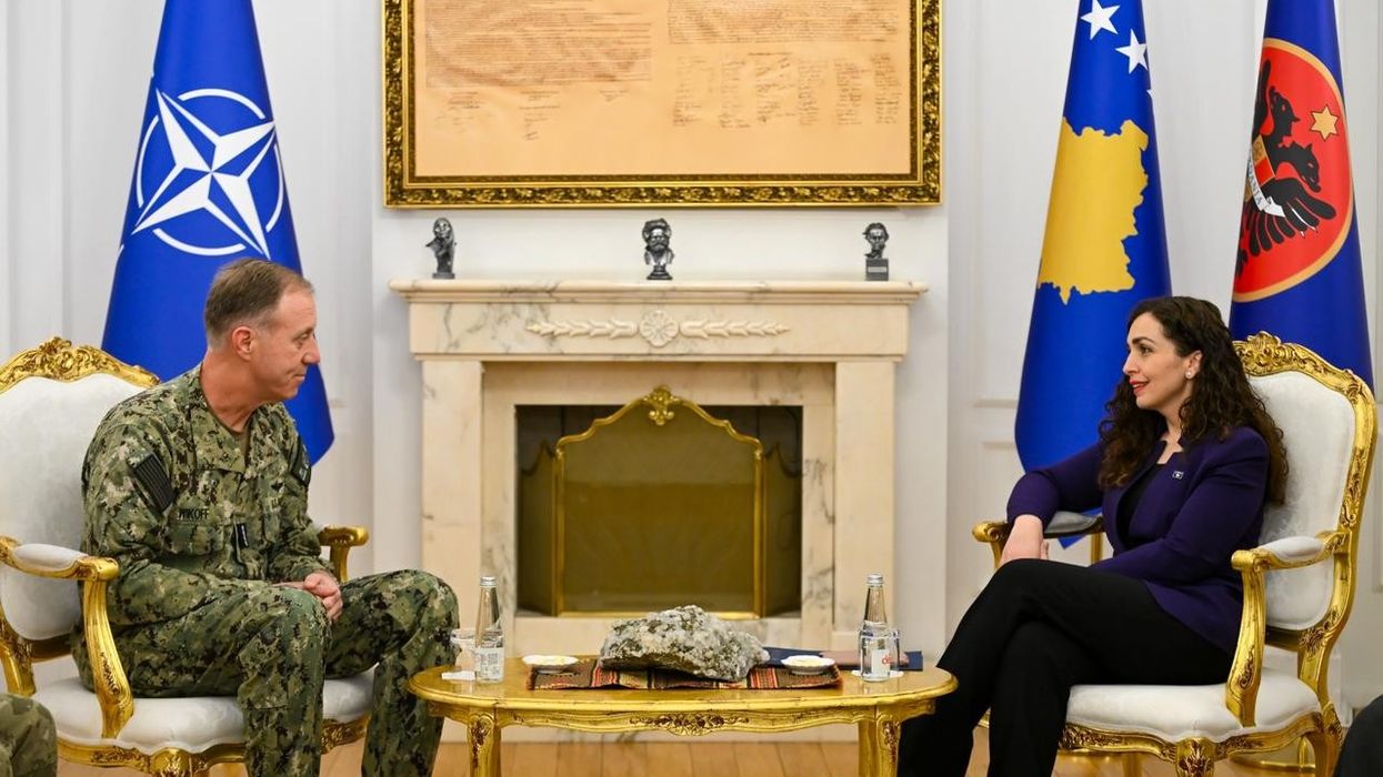 Osmani dhe Wikoff diskutojnë bashkëpunimin për sigurinë dhe stabilitetin rajonal Osmani dhe Wikoff diskutojnë bashkëpunimin për sigurinë dhe stabilitetin rajonal