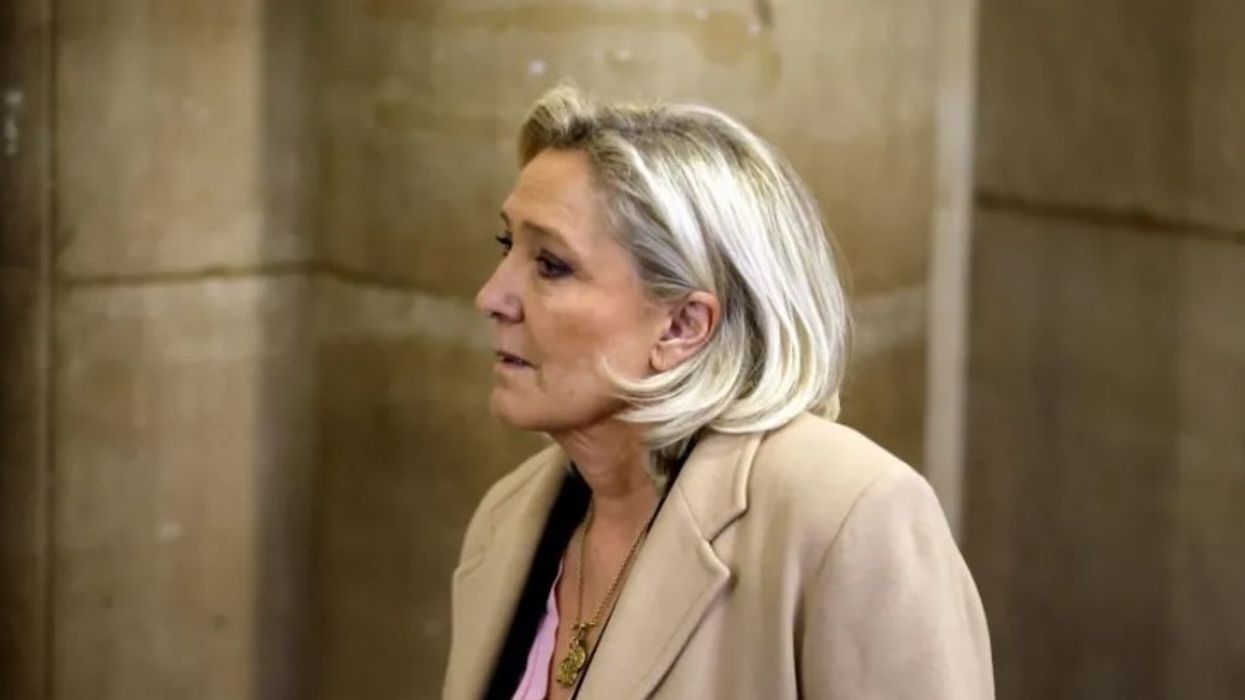 Apeli 'shpresëdhënës' i Le Pen do t'i lejojë asaj të kandidojë për presidente të Francës Apeli 'shpresëdhënës' i Le Pen do t'i lejojë asaj të kandidojë për presidente të Francës