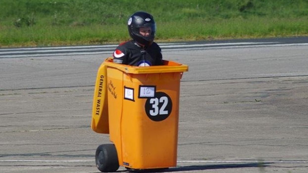 Rekord për Librin Guinness - koshja më e shpejtë e mbeturinave në botë