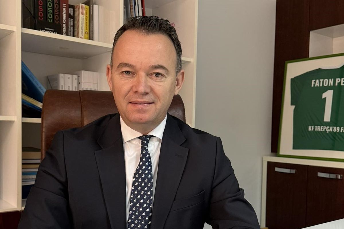 Peci: Do të rrënohen objektet pa leje dhe do të revokohen lejet ndërtimore të dhëna kundërligjshëm Peci: Do të rrënohen objektet pa leje dhe do të revokohen lejet ndërtimore të dhëna kundërligjshëm