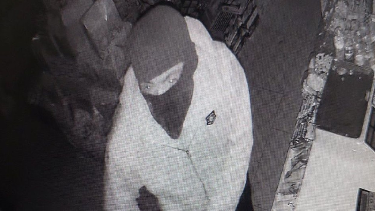 Policia kërkon ndihmë nga qytetarët për identifikimin e këtij personi