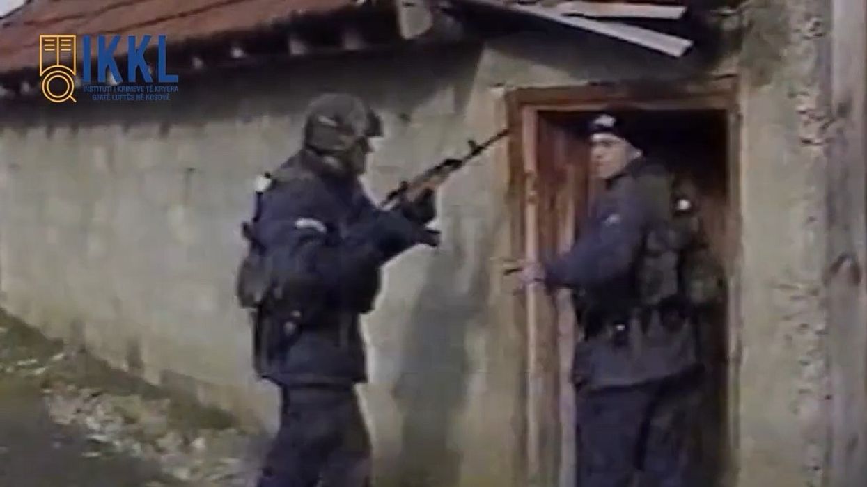 Instituti i Krimeve të Luftës me dokumentar për Masakrën e Reçakut – dëshmi që flasin me gjuhën e së vërtetës Instituti i Krimeve të Luftës me dokumentar për Masakrën e Reçakut – dëshmi që flasin me gjuhën e së vërtetës