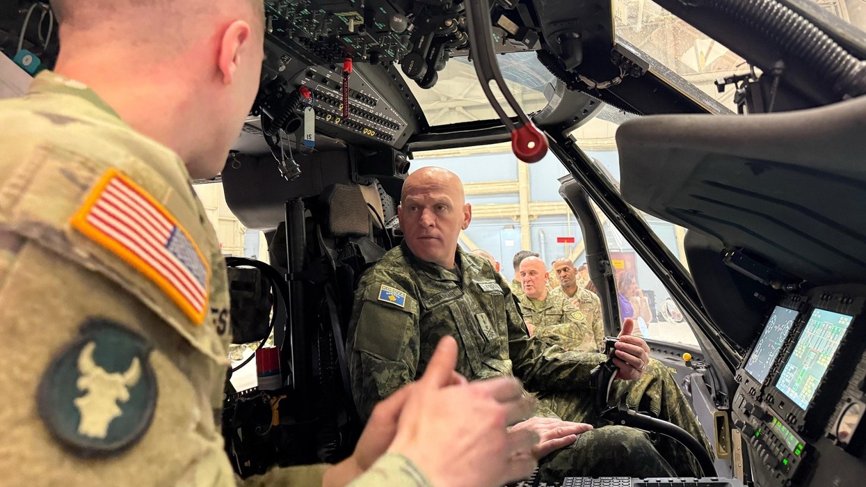 Komandanti i FSK-së viziton bazën e aviacionit të Gardës Kombëtare të Ajovës në SHBA