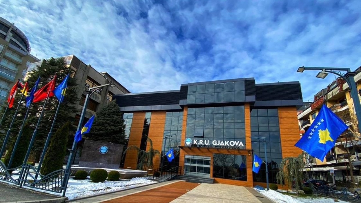 KRU Gjakova apelon për pagesën e obligimeve për ujin e shpenzuar