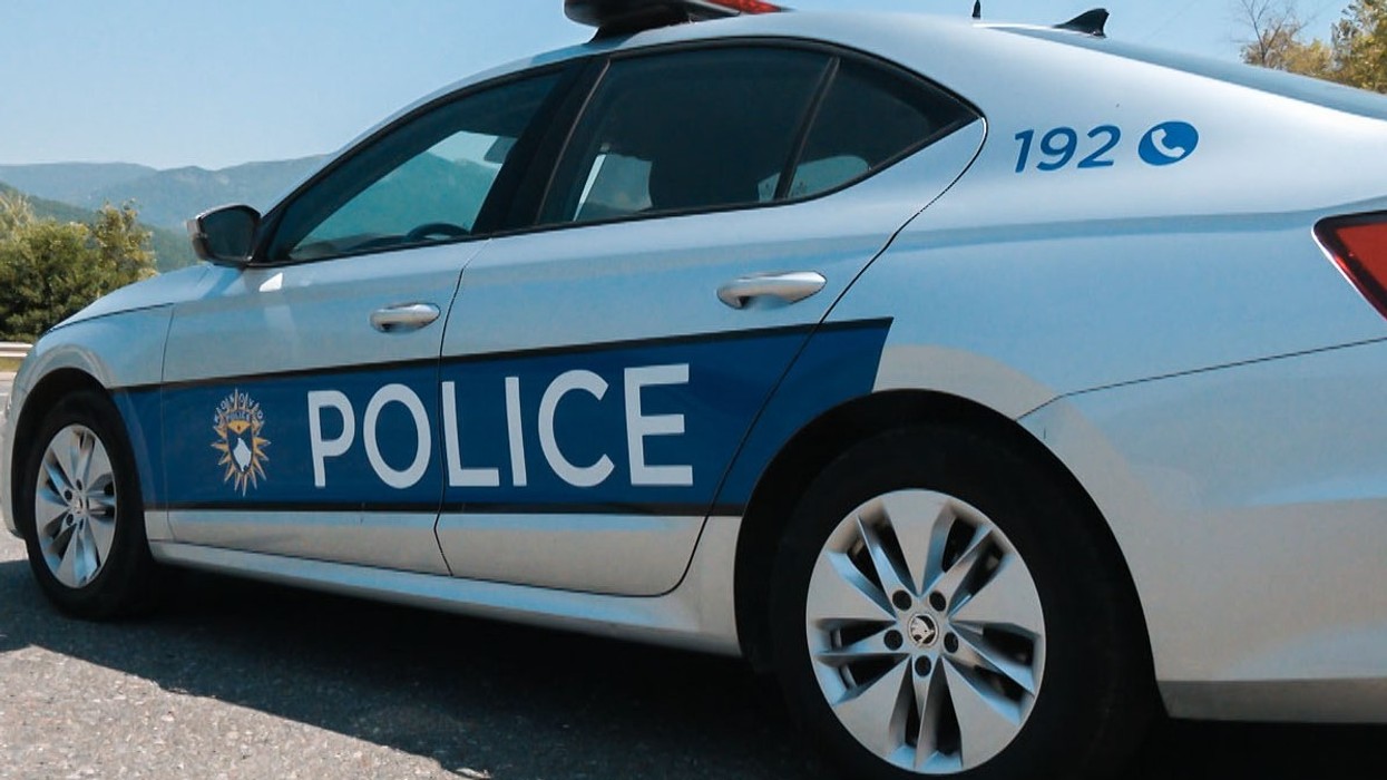 Sulmoi policët gjatë kryerjes së detyrës - arrestohet i dyshuari në Kamenicë