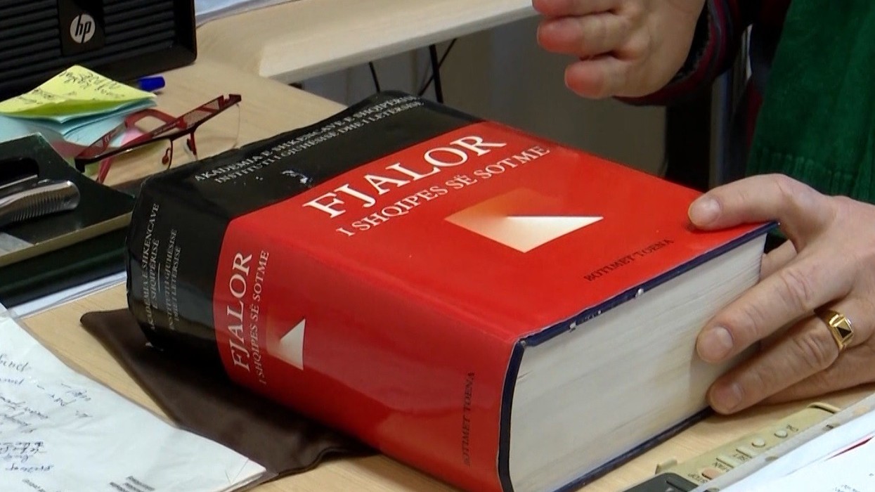 Akademikët e Kosovës jashtë projektit, fjalori i madh i Gjuhës Shqipe shkakton debate