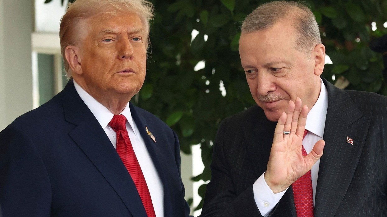 Trump fton Erdoganin t'i bashkohet Bordit të Paqes për Gazën