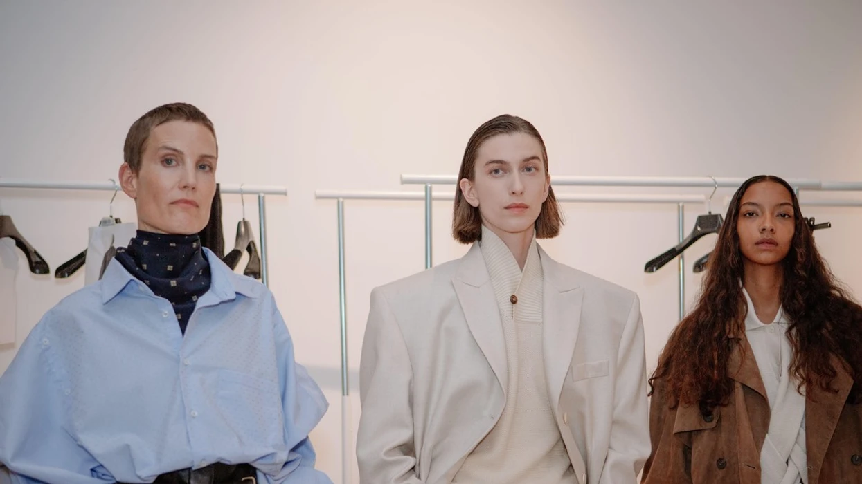 Këto 4 ngjyra buzëkuqi po e zëvendësojnë të kuqen – duhet t’i provosh patjetër këtë vit