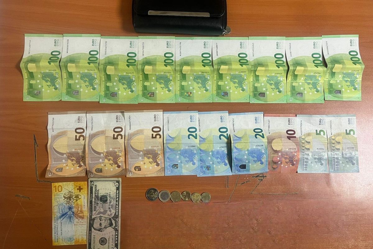 Qytetari nga Ferizaj gjen portofol me para dhe dokumente, i dorëzon në Polici Qytetari nga Ferizaj gjen portofol me para dhe dokumente, i dorëzon në Polici