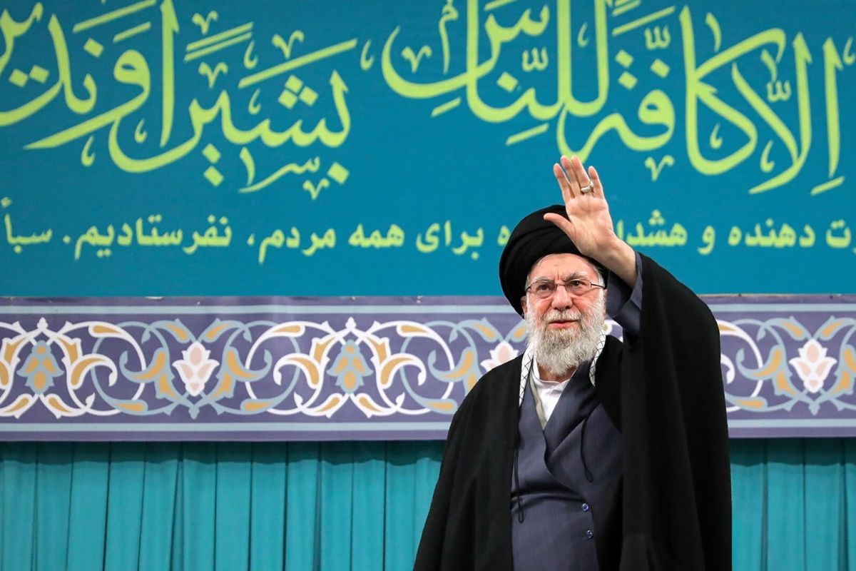 Irani paralajmëron se sulmi ndaj Khameneit do të ishte shpallje lufte Irani paralajmëron se sulmi ndaj Khameneit do të ishte shpallje lufte