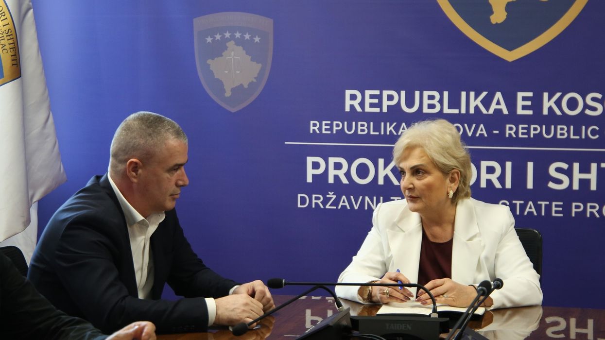 Fillimi i hetimeve për mospërputhjen e votave - prokurorja Pula takohet me zv.drejtorin e Policisë Fillimi i hetimeve për mospërputhjen e votave - prokurorja Pula takohet me zv.drejtorin e Policisë
