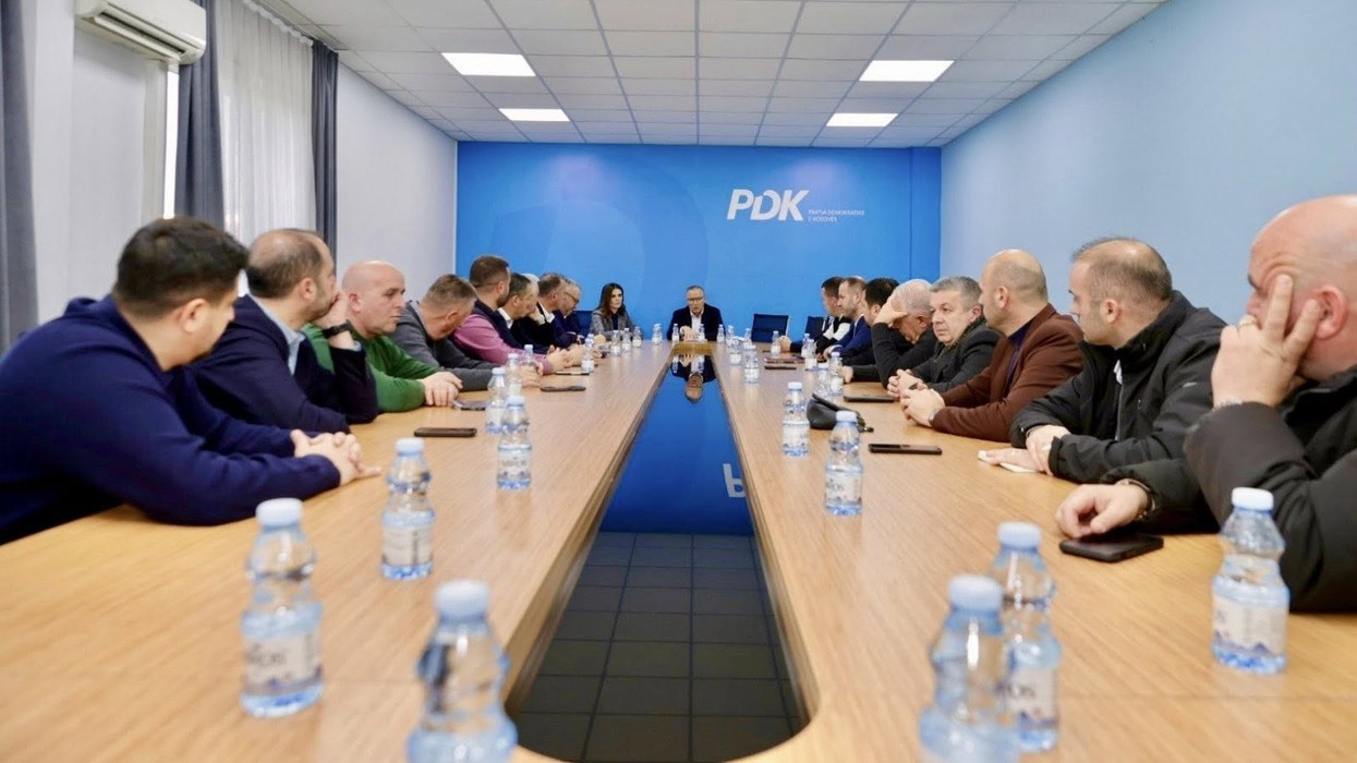 Hamza: PDK-ja hyn në fazë të re riorganizimi, zgjedhjet e brendshme hap i domosdoshëm