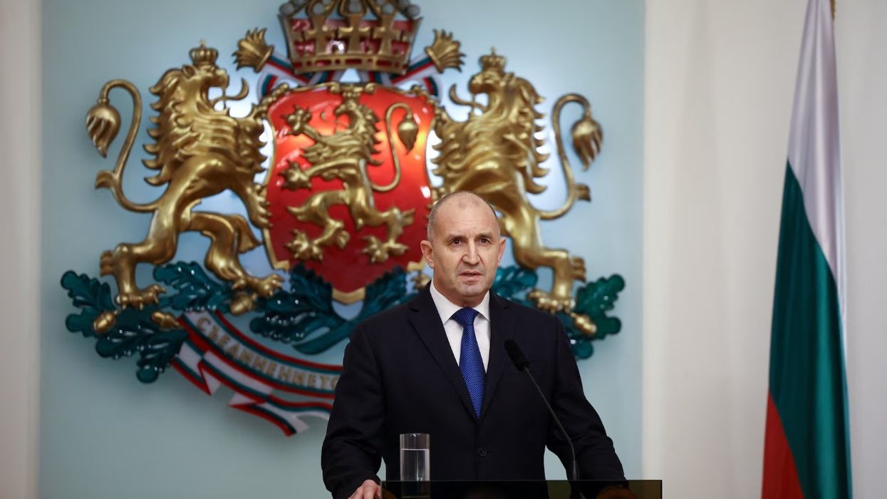 Presidenti i Bullgarisë, jep dorëheqje mes spekulimeve se do të formojë partinë e tij Presidenti i Bullgarisë, jep dorëheqje mes spekulimeve se do të formojë partinë e tij