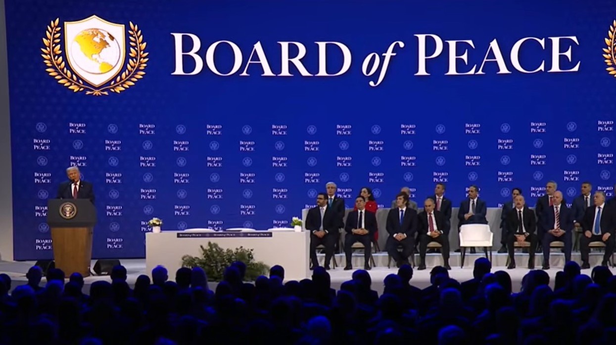 Pamje nga ceremonia e themelimit të Bordit të Paqes, Trump sërish e përmend ndalimin e konfliktit ndërmjet Kosovës dhe Serbisë