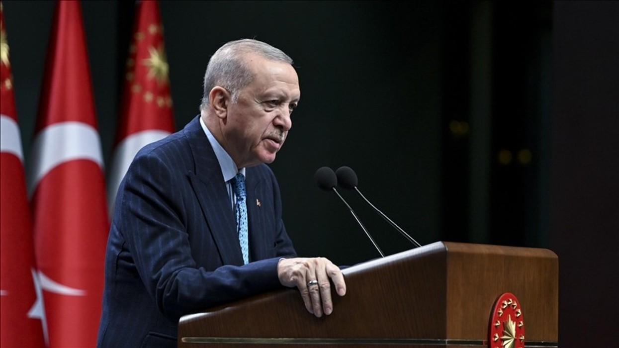 Erdogan thotë se Turqia kundërshton ndërhyrjen e huaj në Iran