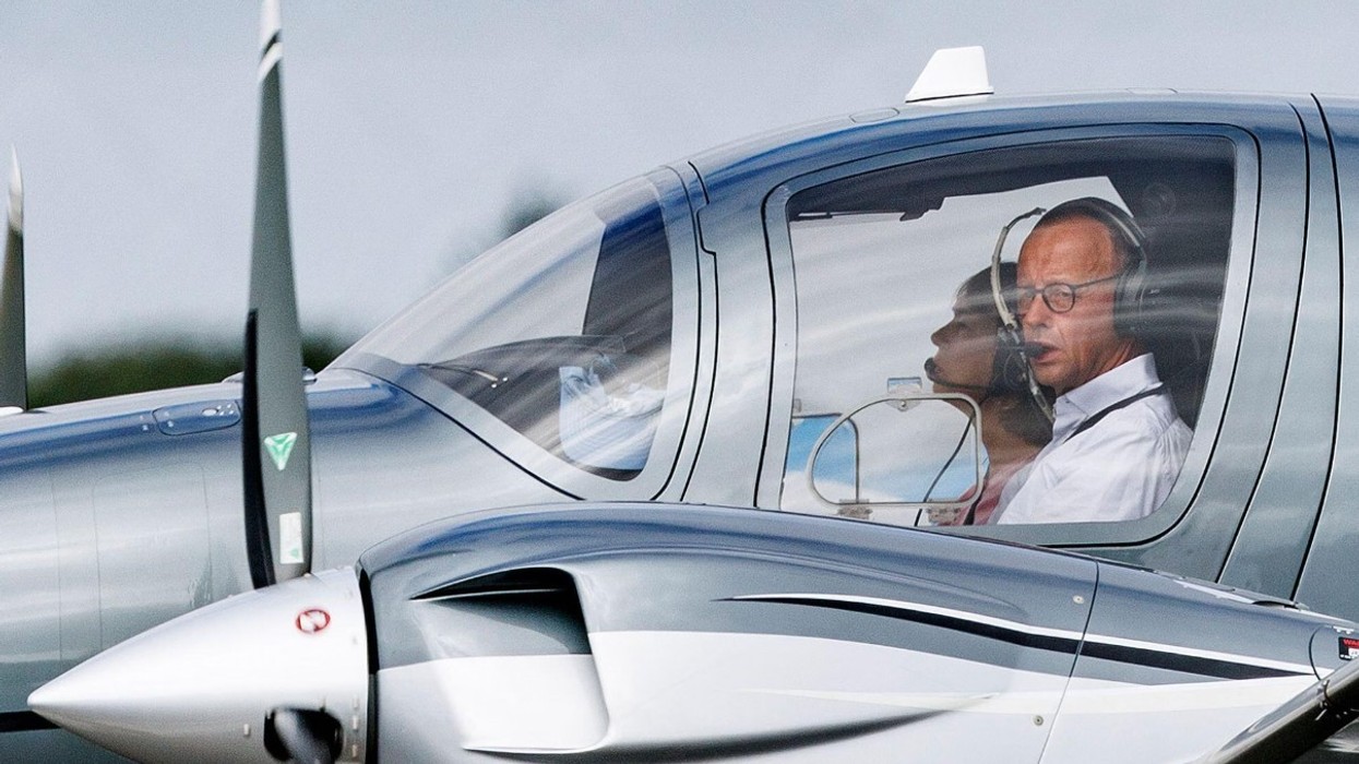 Policia gjermane parandalon një komplot të dyshuar për të dëmtuar aeroplanin privat të kancelarit Merz