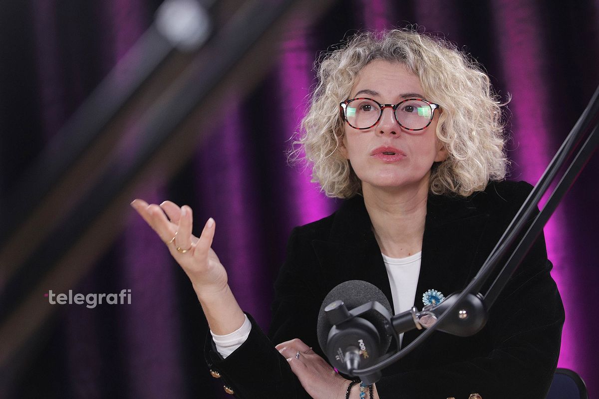 Aimona Vogli paralajmëron: AI dhe videot ‘deepfake’ po e bëjnë dezinformimin më të rrezikshëm Aimona Vogli paralajmëron: AI dhe videot ‘deepfake’ po e bëjnë dezinformimin më të rrezikshëm