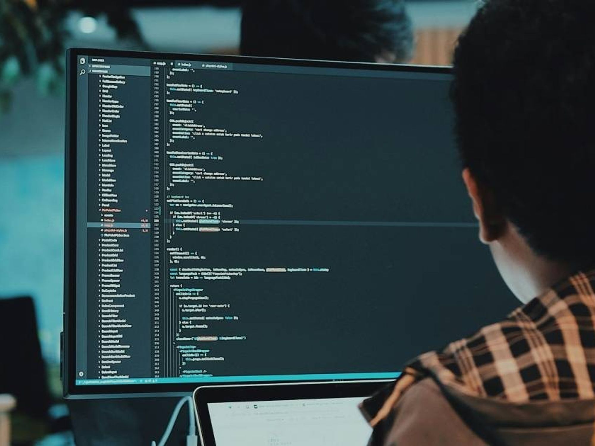 Programuesi ndërron jetë nga arresti kardiak pas orëve të gjata pune Programuesi ndërron jetë nga arresti kardiak pas orëve të gjata pune