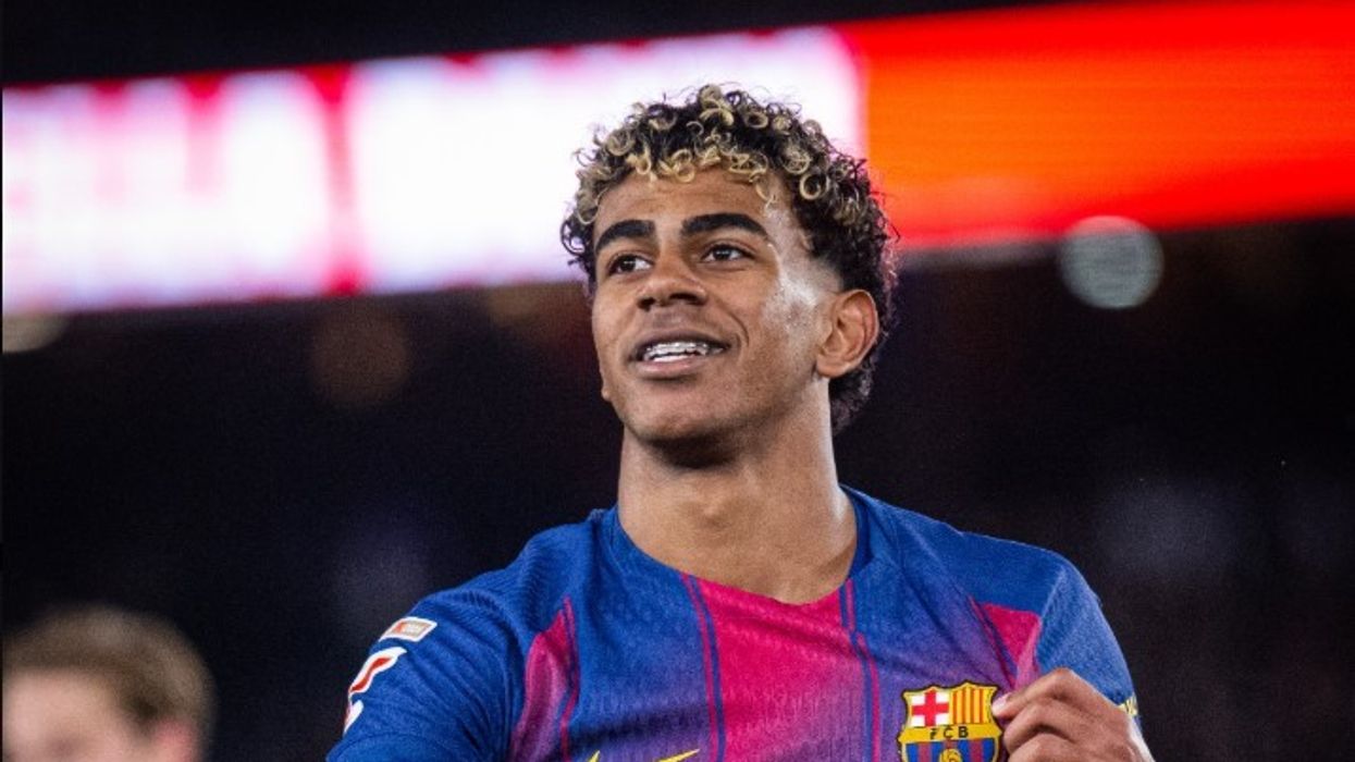 Barcelona fiton lehtësisht ndaj Oviedos dhe rimerr kreun e La Liga-s Barcelona fiton lehtësisht ndaj Oviedos dhe rimerr kreun e La Liga-s