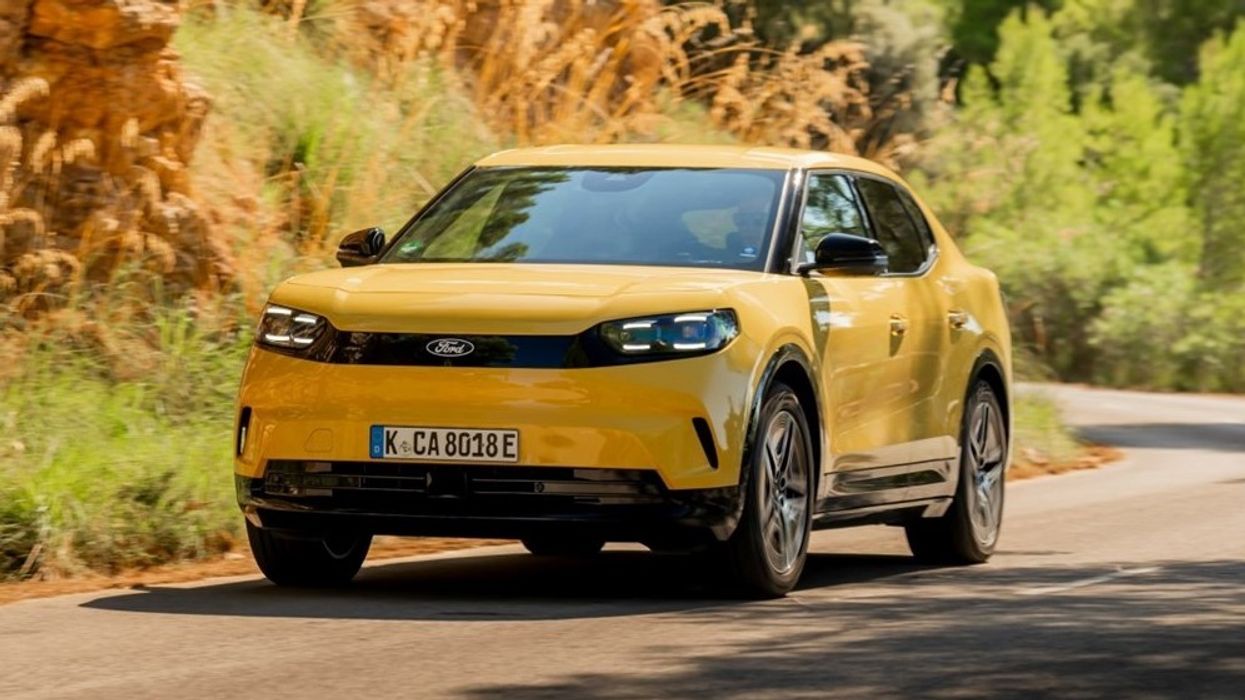 Ford përmirëson modelet elektrike - autonomi më e madhe dhe fuqi më e lartë Ford përmirëson modelet elektrike - autonomi më e madhe dhe fuqi më e lartë
