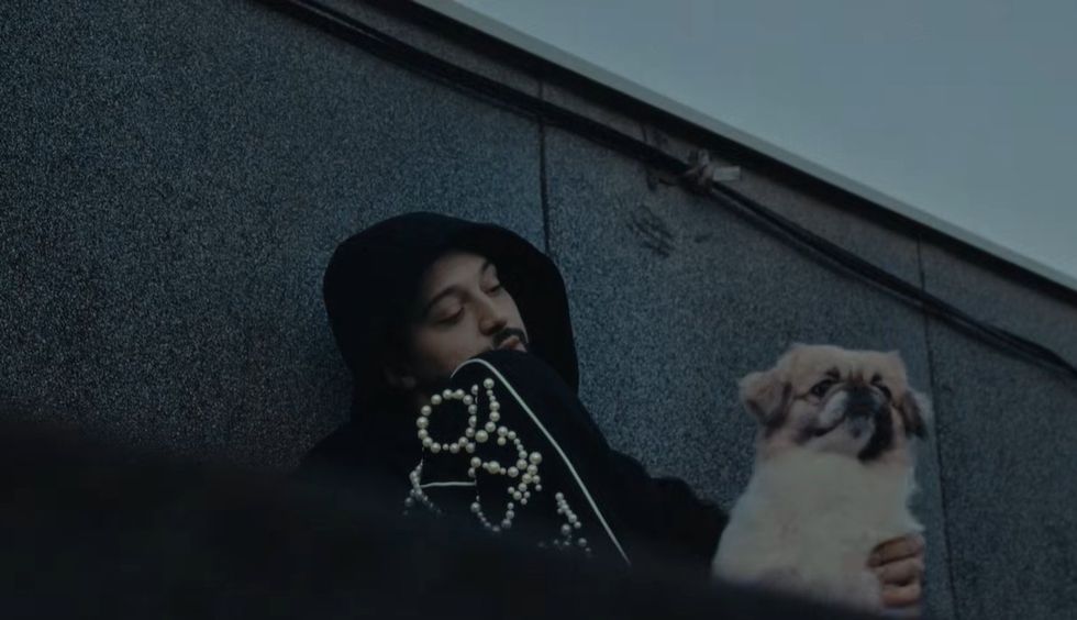 “S’ia fali vetës”, Gjesti rikthehet me baladën prekëse dedikuar vëllait të ndjerë