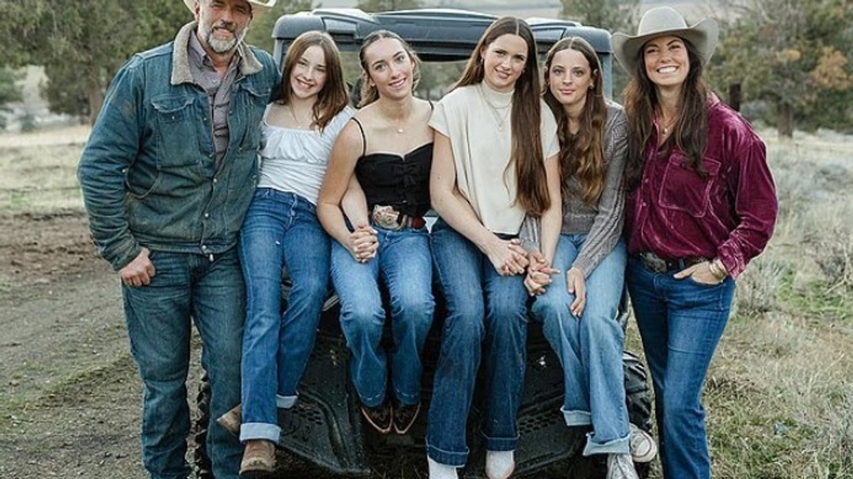 Një nënë në Kaliforni u vuri të njëjtin emër katër vajzave të saj - shpjegon arsyen