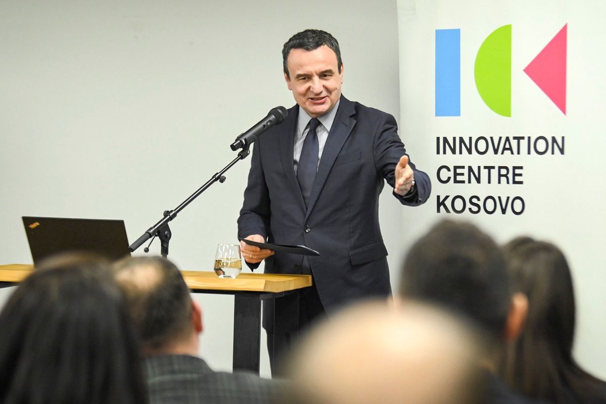 KESCO kërkon rritje 21.3% të çmimit të energjisë, Kurti thotë se qytetarët “pëlqejnë të kenë shumë nxehtë” KESCO kërkon rritje 21.3% të çmimit të energjisë, Kurti thotë se qytetarët “pëlqejnë të kenë shumë nxehtë”
