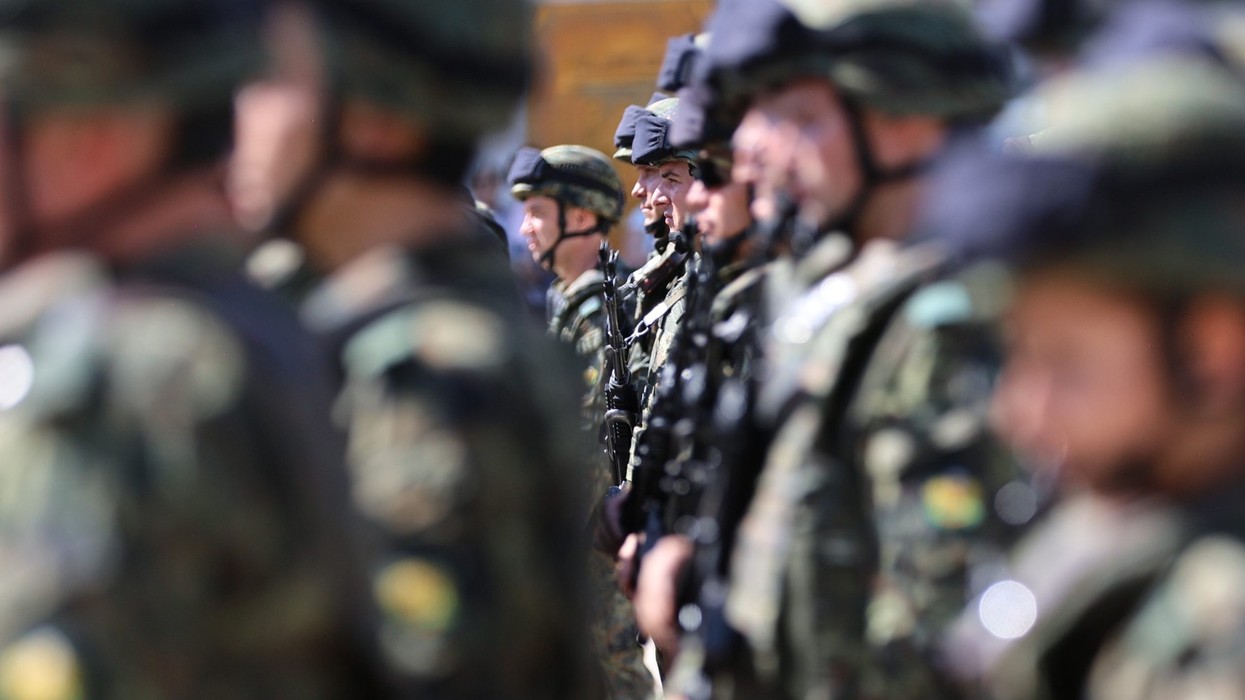 Bullgaria dërgon kontingjent të ri ushtarak në Kosovë për misionin e KFOR-it