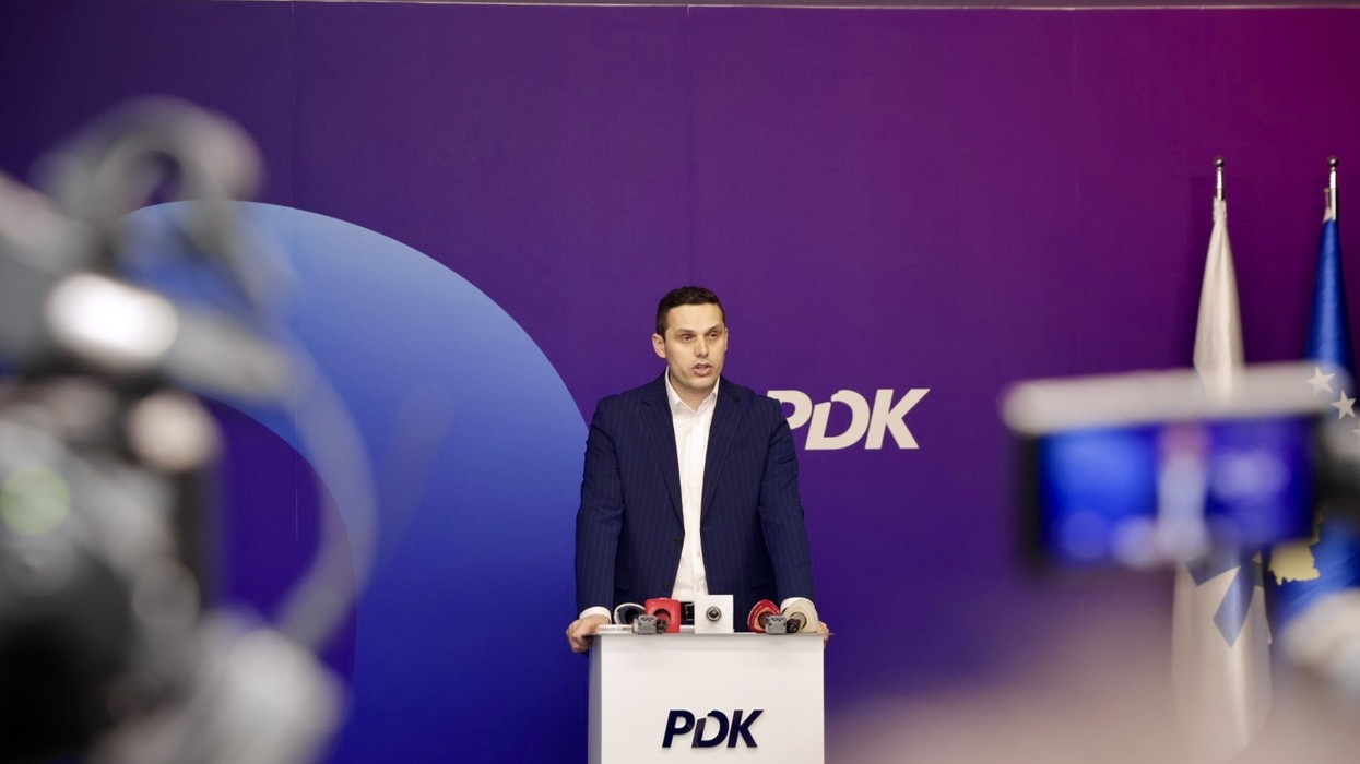 Gruda: Tendenca për rishkrimin e historisë në shkollat tona e papranueshme, Gjykata Speciale ka devijuar nga misioni i saj