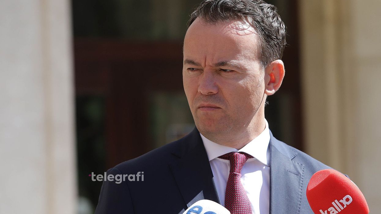 Prokuroria Speciale interviston Faton Pecin në cilësinë e të pandehurit në rastin e granteve Prokuroria Speciale interviston Faton Pecin në cilësinë e të pandehurit në rastin e granteve