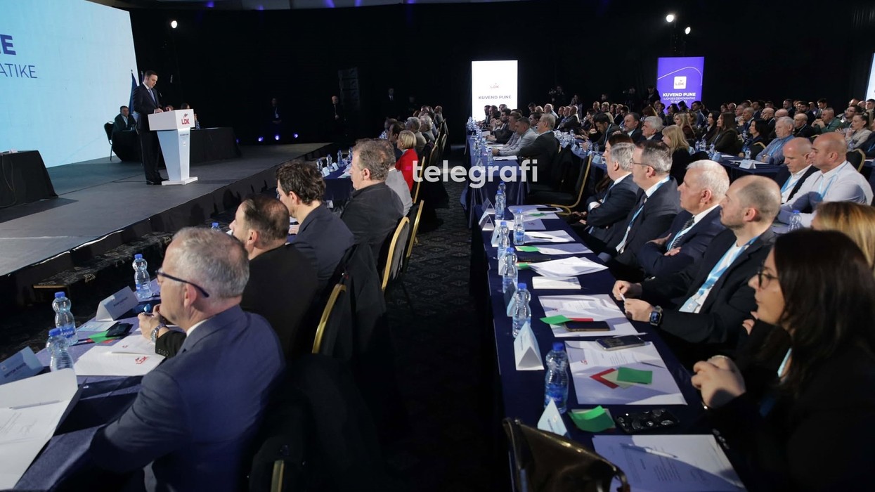 Kuvendi i LDK-së përmes fotografive