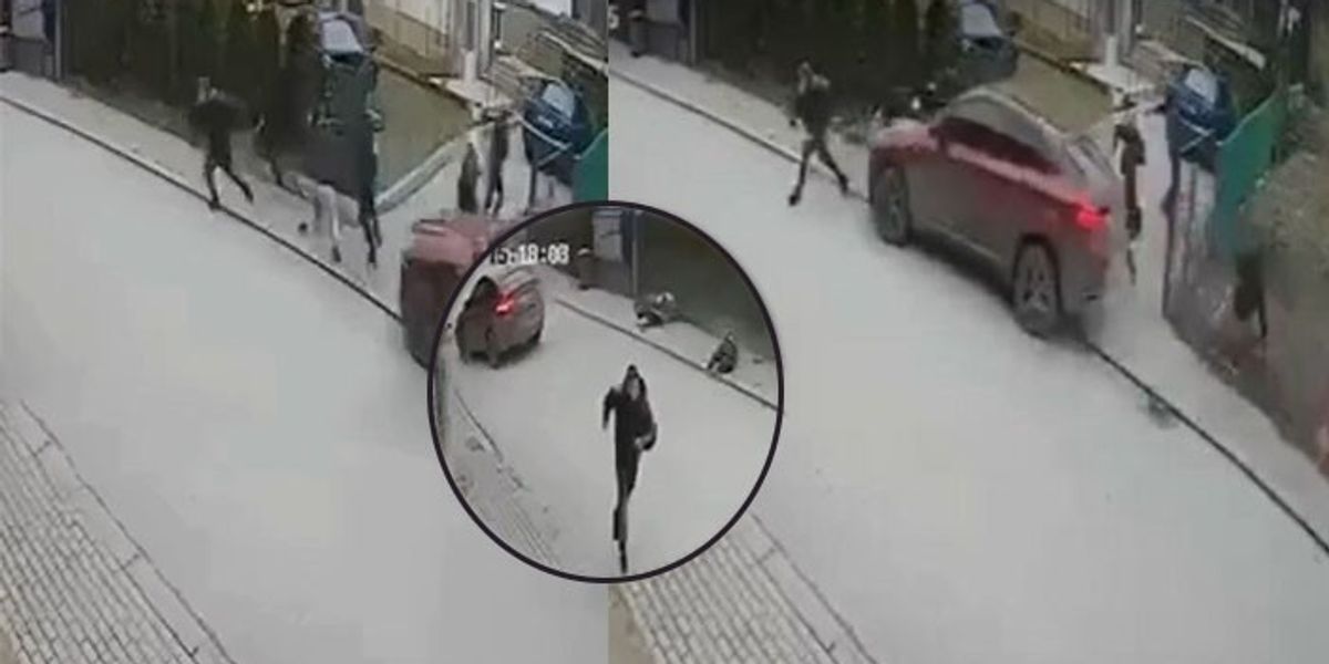 Të shtënat te Kodra e Trimave në Prishtinë, pamje nga momenti i goditjes së turmës me veturë Të shtënat te Kodra e Trimave në Prishtinë, pamje nga momenti i goditjes së turmës me veturë