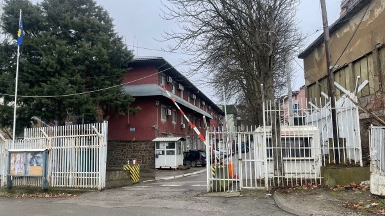 Manipulimi me vota, nis intervistimi i të dyshuarve në veri dhe jug të Mitrovicës