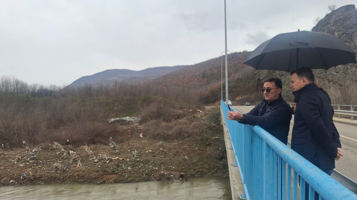 Peci: Sivjet fillon ndërtimi i impiantit për ujërat e zeza në Mitrovicë, investim rreth 40 milionë euro