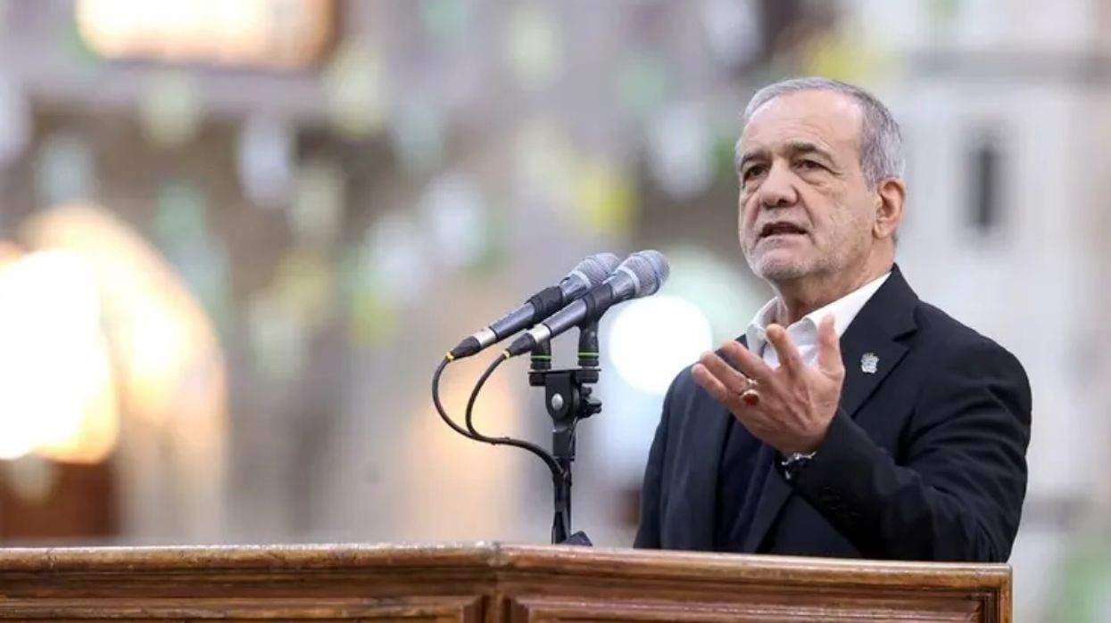 Presidenti i Iranit urdhëron fillimin e bisedimeve me SHBA-në Presidenti i Iranit urdhëron fillimin e bisedimeve me SHBA-në