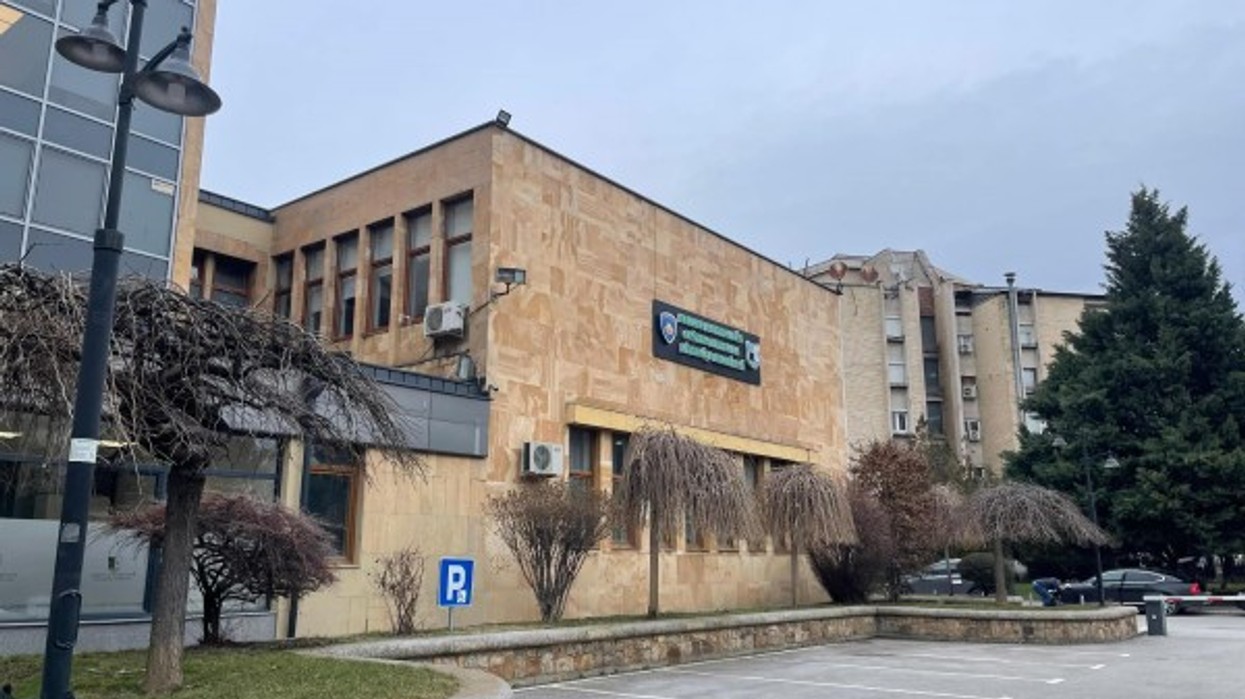 Kriza e koalicionit në Mitrovicë të Jugut, takohen Peci dhe Plakolli