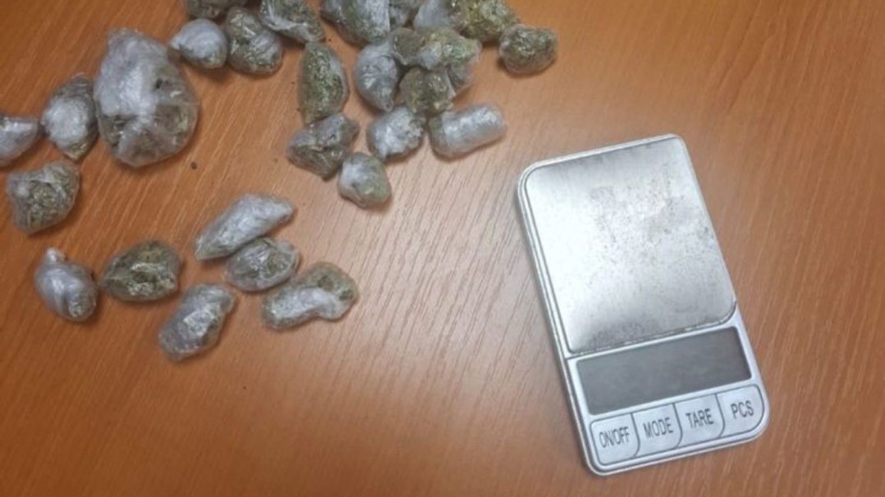 Arrestohen tre persona në Mitrovicë për vepra penale që lidhen me narkotikë