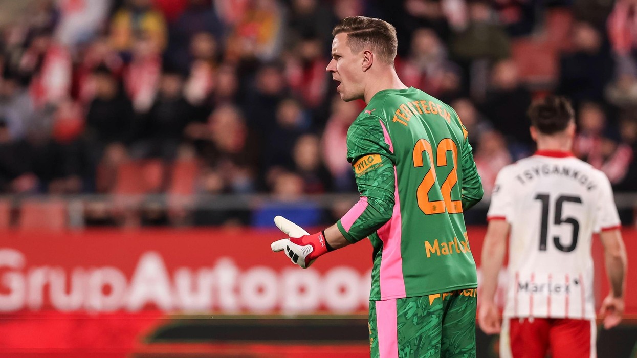 Ter Stegen i pafat, detyrohet të operohet