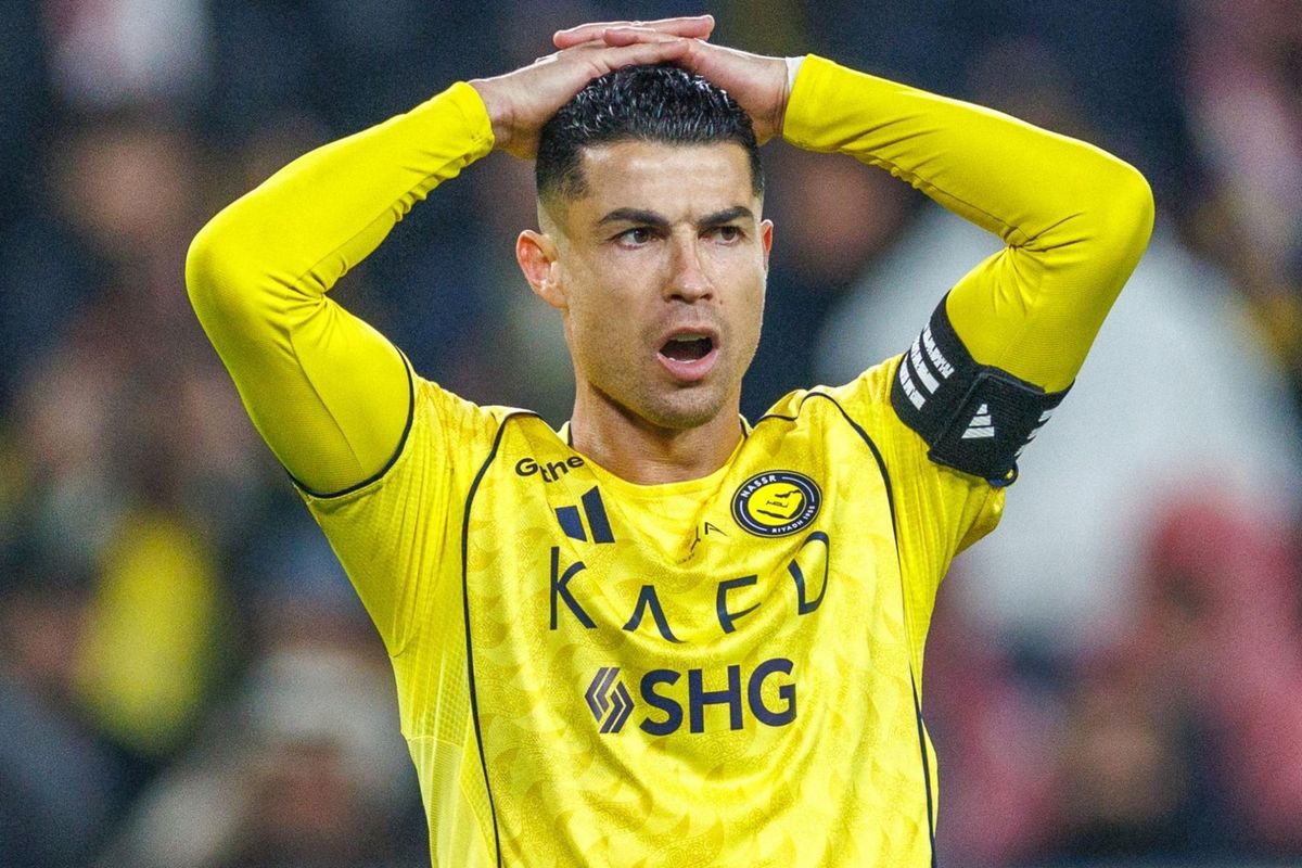 Zyrtarë të lartë sauditë presin rikthimin e Ronaldos ndaj Al Ittihadit – CR7 përgjigjet me një foto në rrjetet sociale Zyrtarë të lartë sauditë presin rikthimin e Ronaldos ndaj Al Ittihadit – CR7 përgjigjet me një foto në rrjetet sociale
