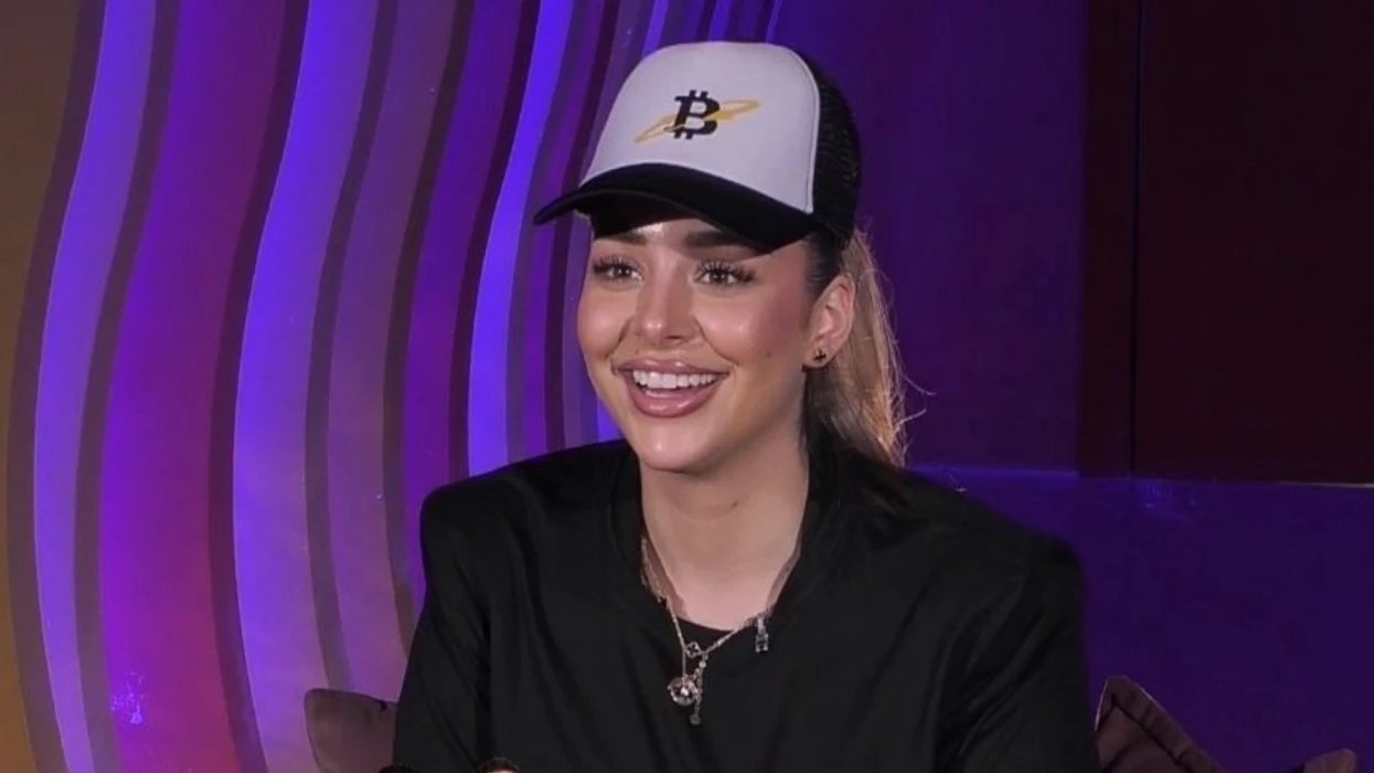 Elijona habit me mungesën e njohurive, nuk e di çka është FSK dhe nuk i njeh figurat historike