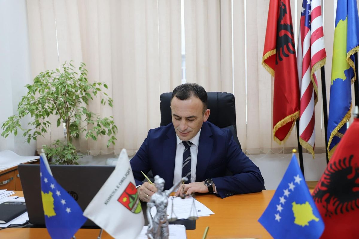 Komuna e Obiliqit subvencionon prodhuesit e qumështit me 8 cent për litër Komuna e Obiliqit subvencionon prodhuesit e qumështit me 8 cent për litër