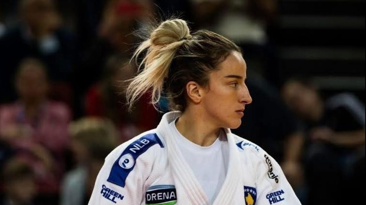 E jashtëzakonshmja Distria Krasniqi, ia sjell Kosovës medaljen e artë nga Parisi E jashtëzakonshmja Distria Krasniqi, ia sjell Kosovës medaljen e artë nga Parisi