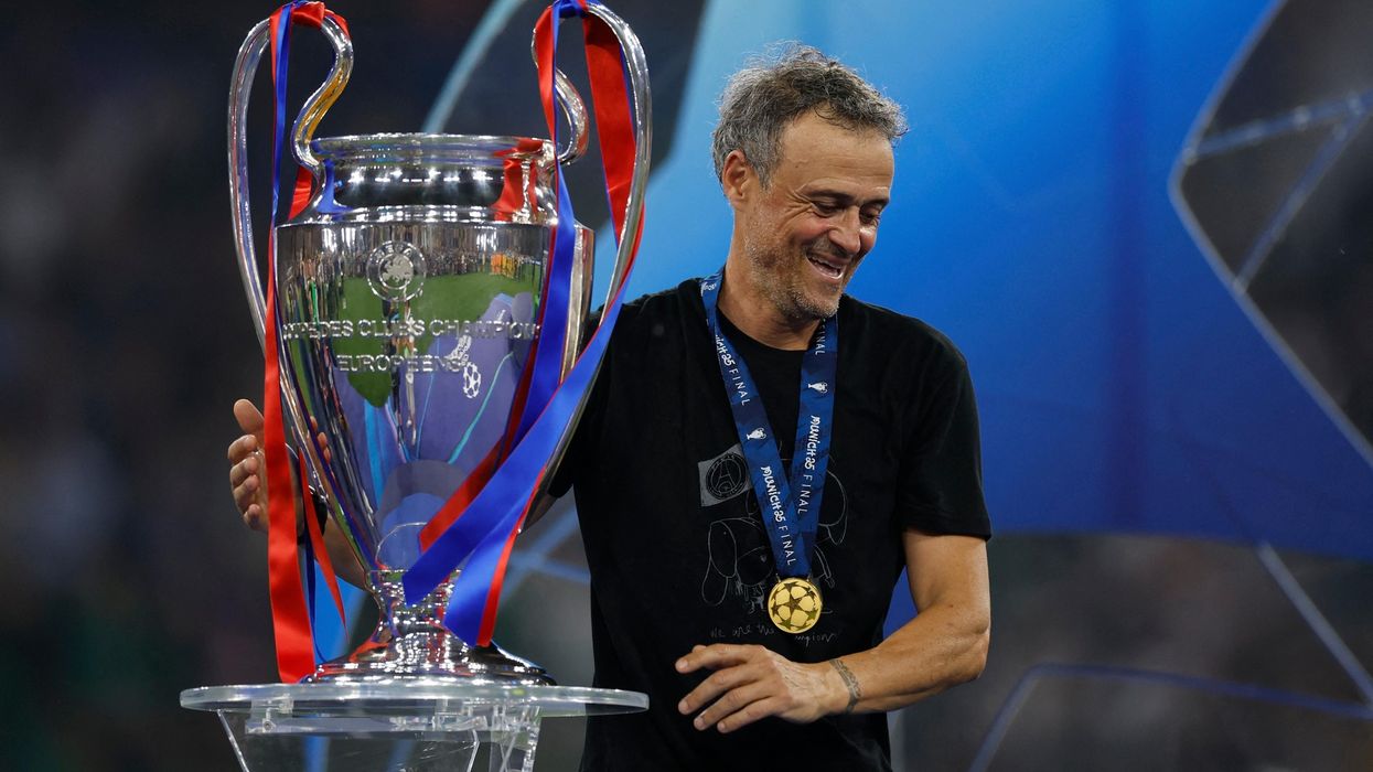 PSG alarmohet nga interesimi i Real Madridit për Luis Enriquen, synon ta “blindojë” me kontratë afatgjatë PSG alarmohet nga interesimi i Real Madridit për Luis Enriquen, synon ta “blindojë” me kontratë afatgjatë