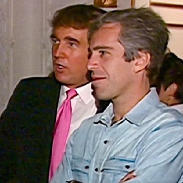 Shtëpia e Bardhë reagon pas pretendimeve se Trump kishte kontaktuar policinë për Epstein Shtëpia e Bardhë reagon pas pretendimeve se Trump kishte kontaktuar policinë për Epstein
