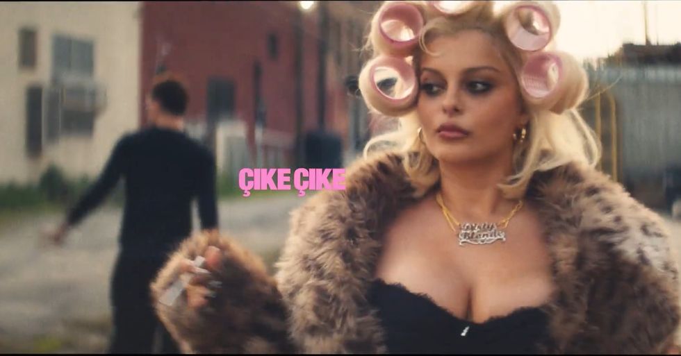 Bebe Rexha zbulon këngët e albumit të ri, mes tyre edhe një në shqip – “Çike çike”