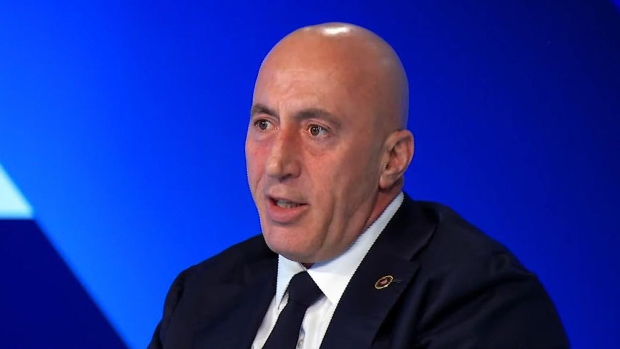 Haradinaj për presidentin: U kam shkruar Hamzës dhe Abdixhikut, të mos na zë dita vendimtare pa plan Haradinaj për presidentin: U kam shkruar Hamzës dhe Abdixhikut, të mos na zë dita vendimtare pa plan