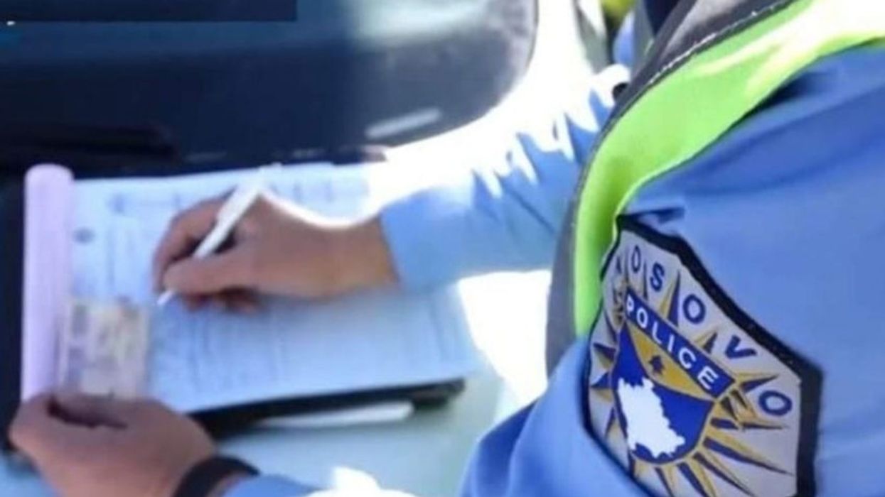 Nuk respektuan kufizimin e shpejtësisë - katër shoferë në Ferizaj gjobiten me nga 200 euro Nuk respektuan kufizimin e shpejtësisë - katër shoferë në Ferizaj gjobiten me nga 200 euro