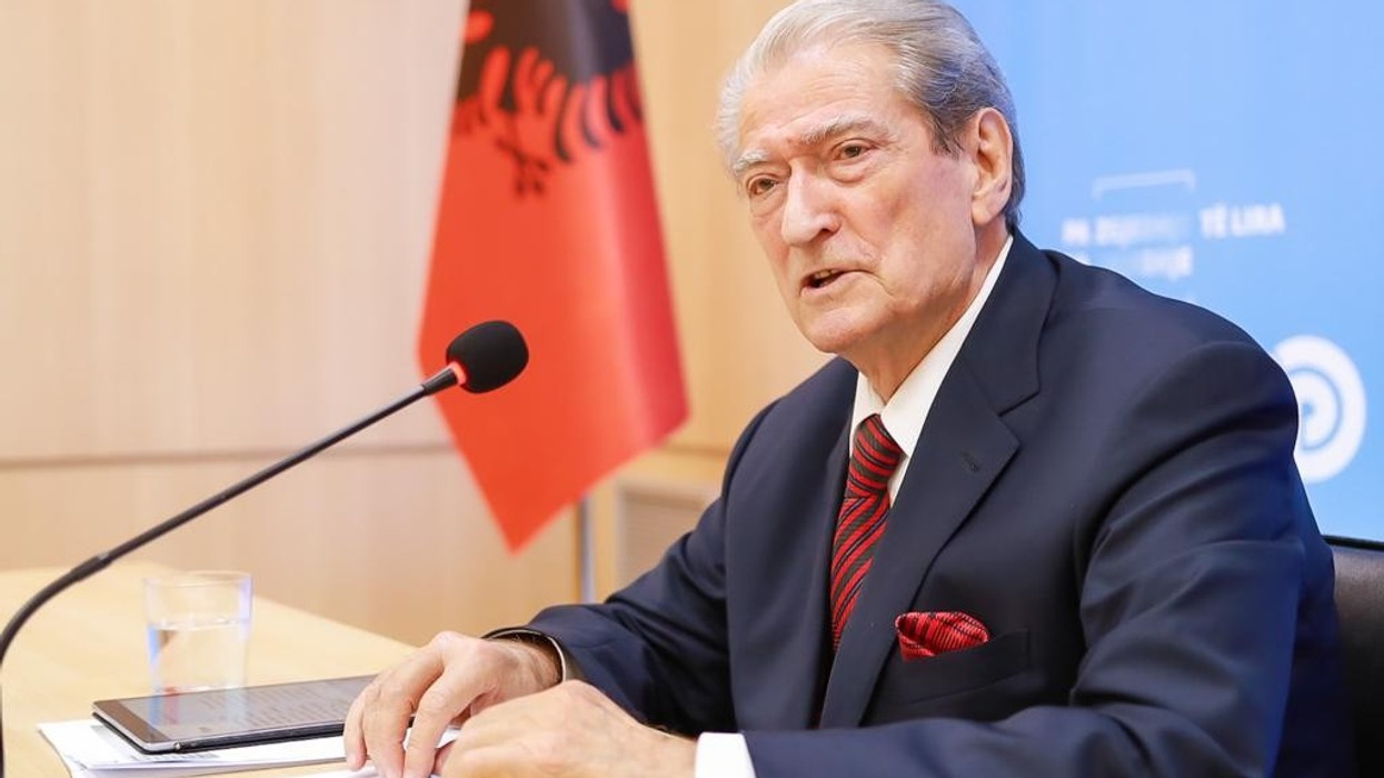 Berisha: Rama po kërkon mburojë ligjore për veten! Me 20 shkurt, të shpëtojmë vendin nga narko-regjimi